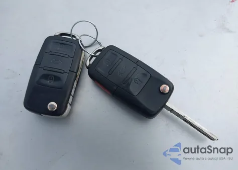 2006 Volkswagen Jetta Value Edition from USA, damaged, VIN 3VWPF81K56M789731